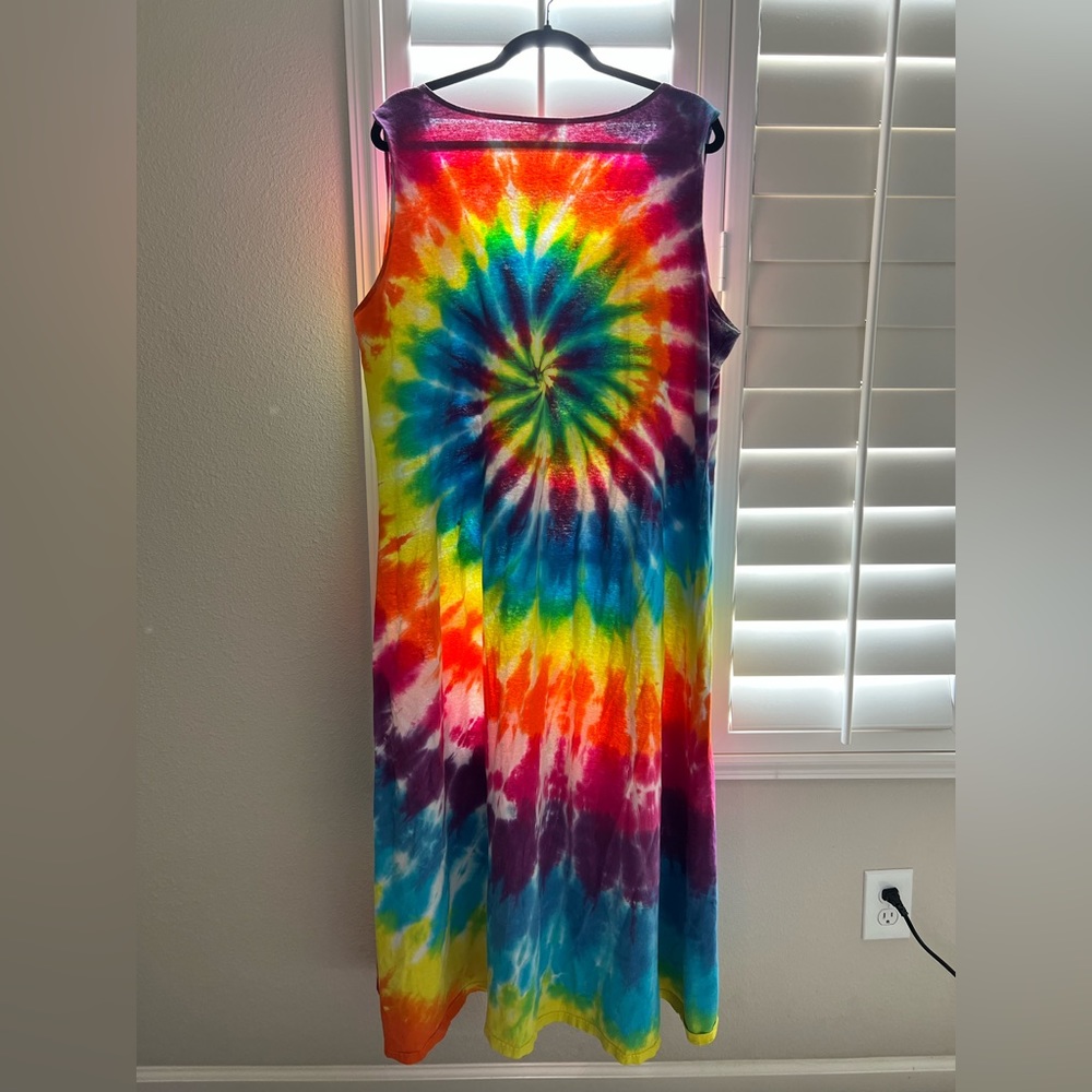 Tie Dye Sleeveless Midi Dress